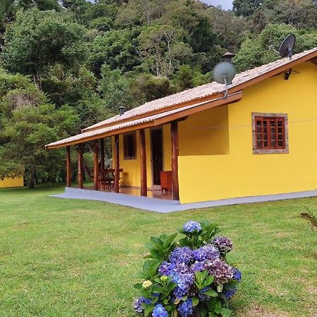 Vila Casa A 14 Km De Gonçalves Exteriér fotografie